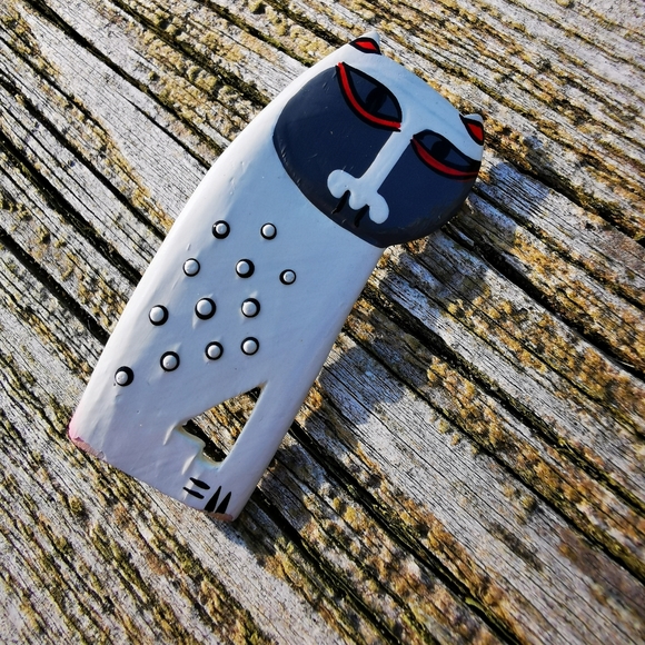 Laurel Burch Style Painted Wooden Cat Brooch - Picture 7 of 13